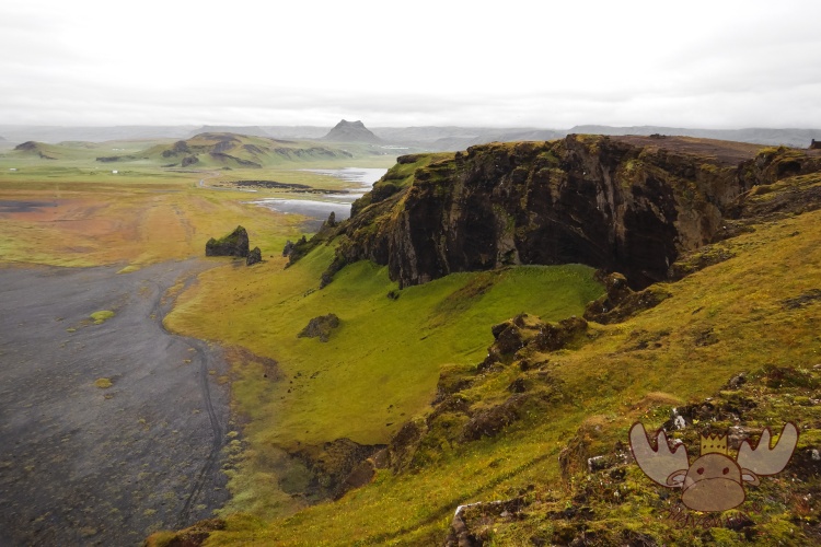 Dyrhólaey | So viel unberührte Landschaft ist in Europa an kaum einem anderen Ort zu finden als hier in Island. - Hardly anywhere else in Europe can you find so much untouched landscape than here in Iceland.